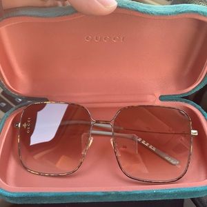 Authentic women Gucci sunglasses